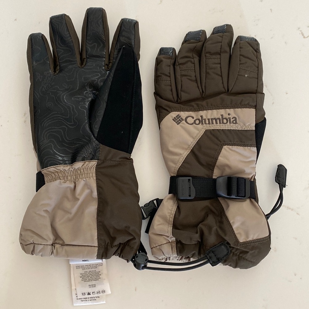 Snowboarding gloves in EUC